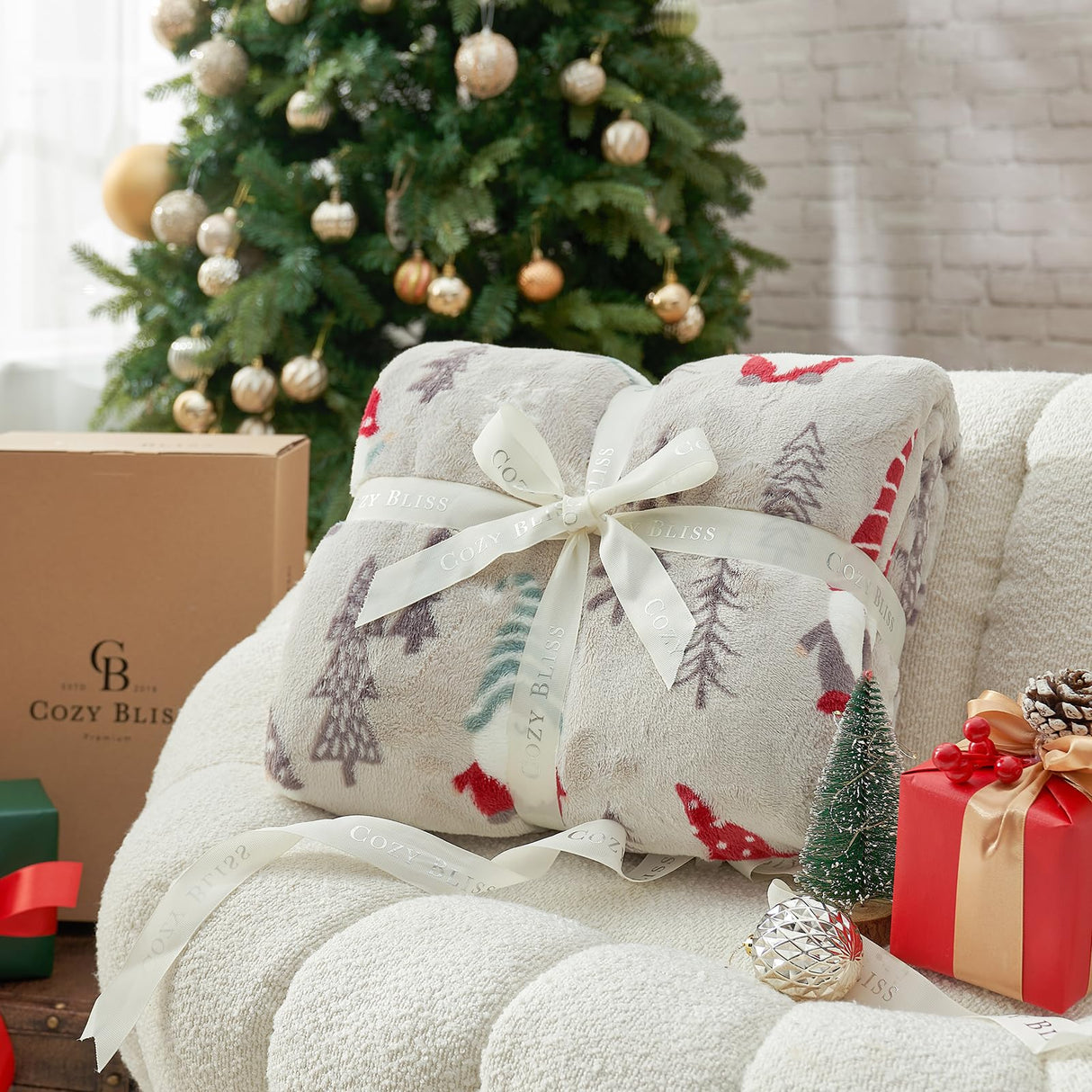 Cozy Bliss Gnome Throw Blanket Christmas Blanket Warm MilkyPlush™ Throw Blanket,Ultra Soft Cozy Blankets for Couch,Sofa and Bed(Xmas Gnome,60"x80")