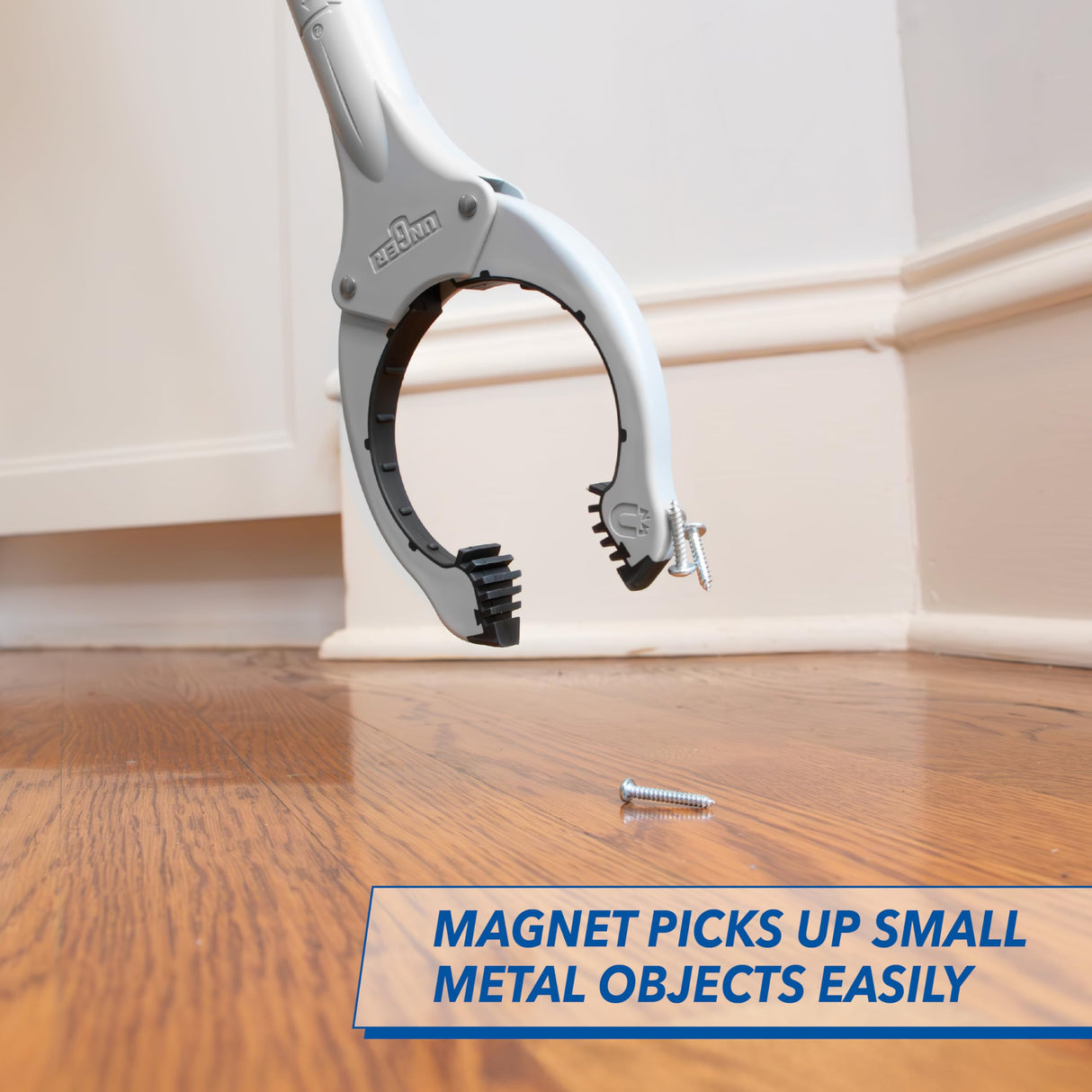 Unger 32” Grabber Plus Reacher – Reacher Grabber Tool & Trash Picker, Built-In Magnet & Ergonomic Grip, Grabber Reacher, Claw Grabber Tool, Reacher’s & Grabbers for Seniors, Trash Picker Upper Tool, White