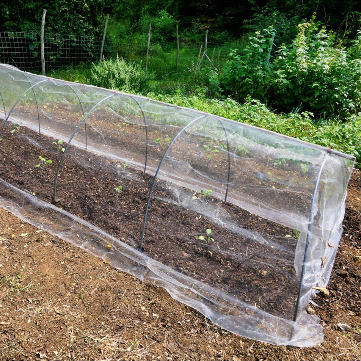 Unves 2 Pack 10x25 FT Garden Netting, Bird Netting for Garden Protection