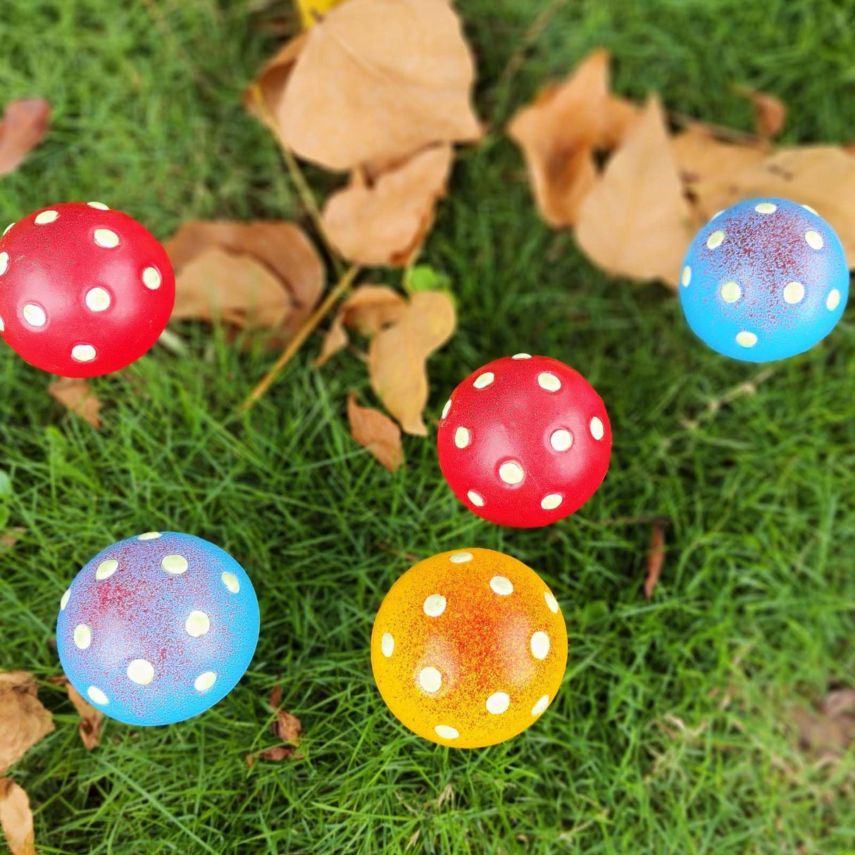 KIKTOP Mushroom Decor Fairy-Garden Outdoor Decor - Garden Decor Glow in The Dark Outdoor Spring Patio Shaking Head Yard Decoration 6 PCS Metal Mushroom Yard Stakes (Red2+Blue2+Yellow2)