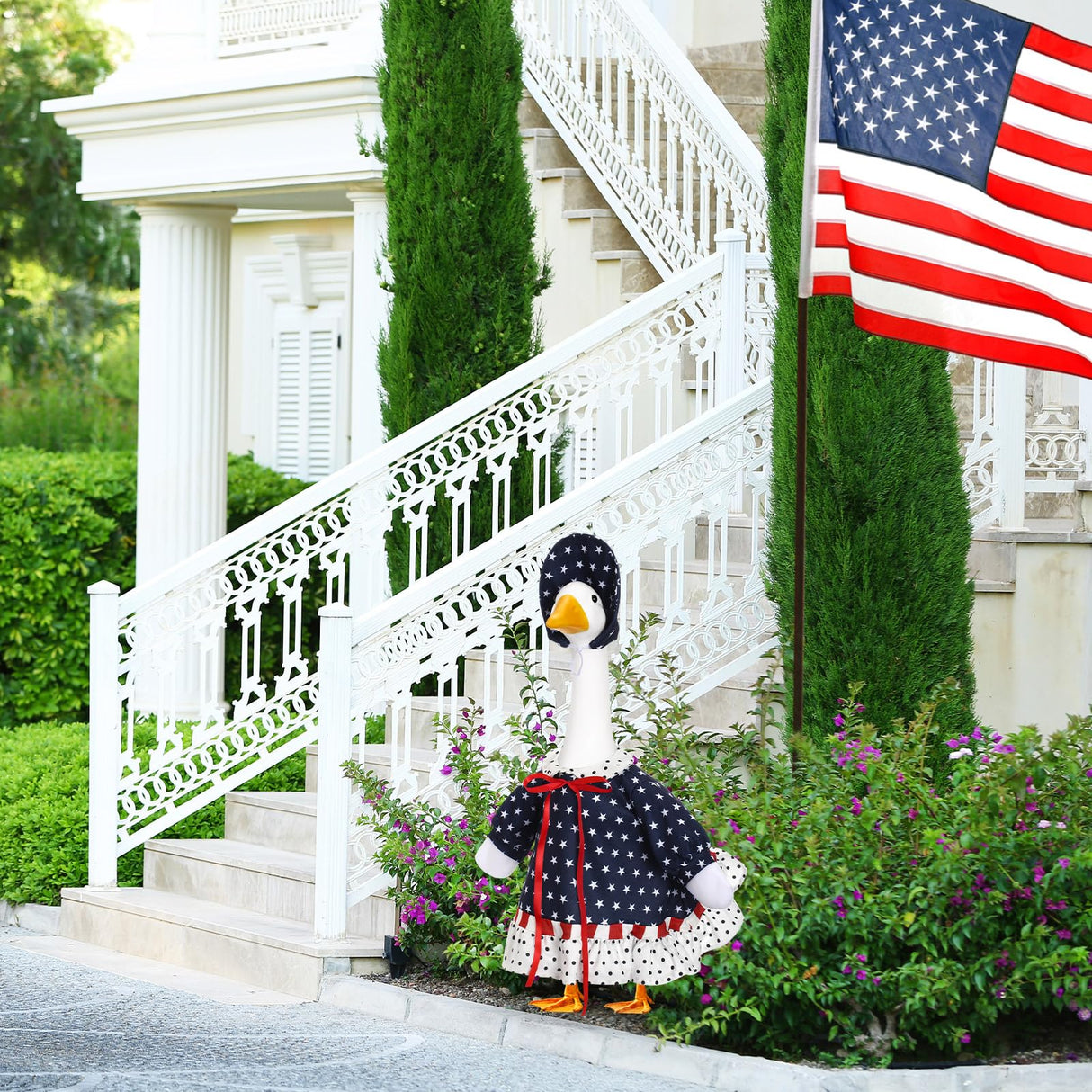 Yeyeplum 4th of July Goose Outfit Set for 23'' Plastic Lawn Porch Goose Statue Clothes Patriotic Skirt with Flag Independence Day Costume for 4th of July Outdoor Patio Yard Lawn(Star Pattern Hat)