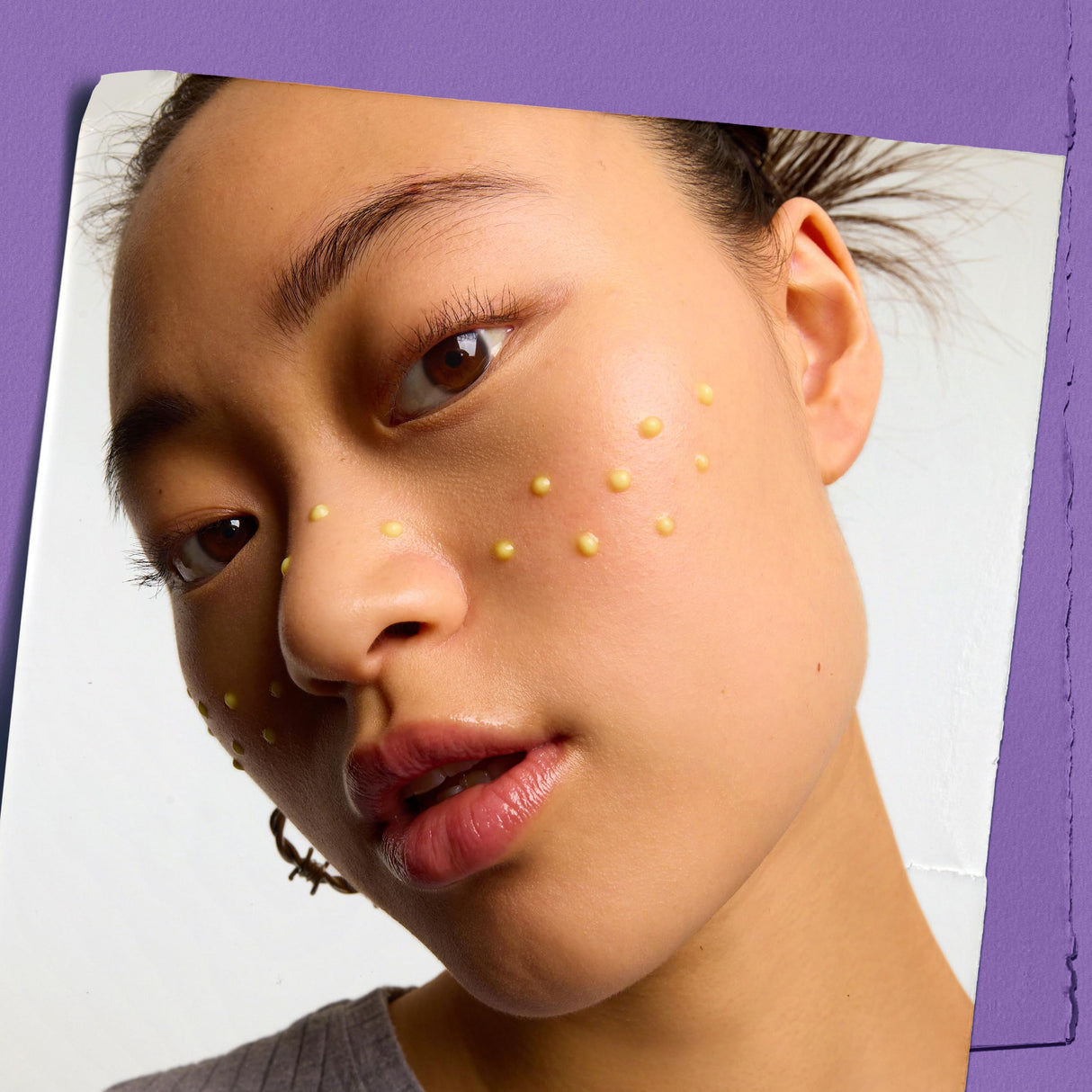 Kiehl's Daily Micro-Dose Anti-Aging Retinol Facial Serum, Reduces Wrinkles, Firms Skin, Evens Skin Tone, Youth Renewing & Hydrating Formula, with Retinol & Ceramides, Paraben-free - 1 fl oz