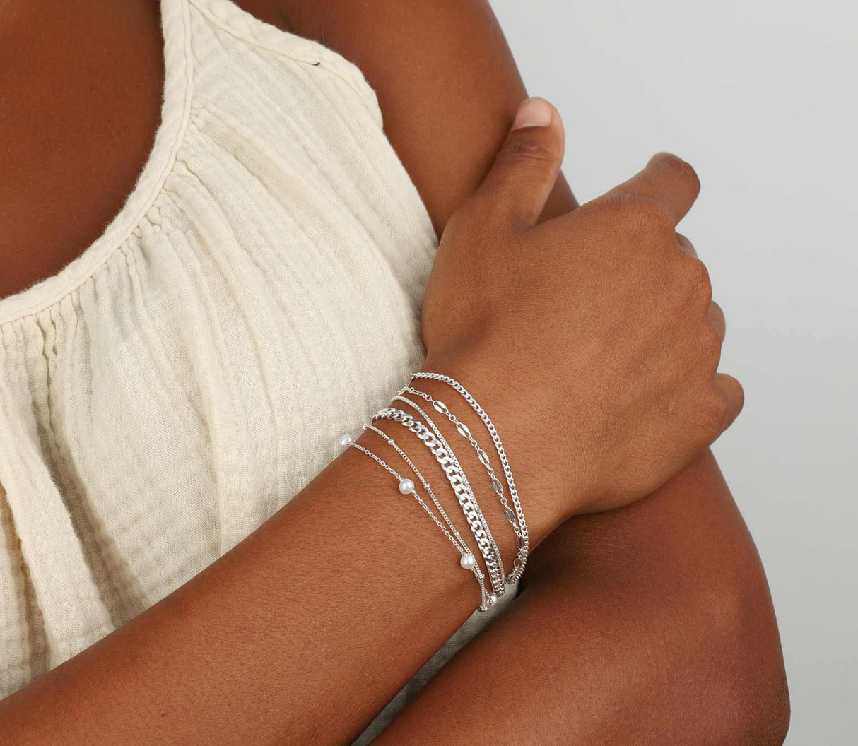 MBW Silver Bracelets for Women Trendy, Dainty 14K Silver Plated Cuban Link Chain Pearl Bracelet Silver Stackable Bracelet Stack Waterproof Tiny Cute Bracelet Set Layering Bracelet Minimalist Jewelry
