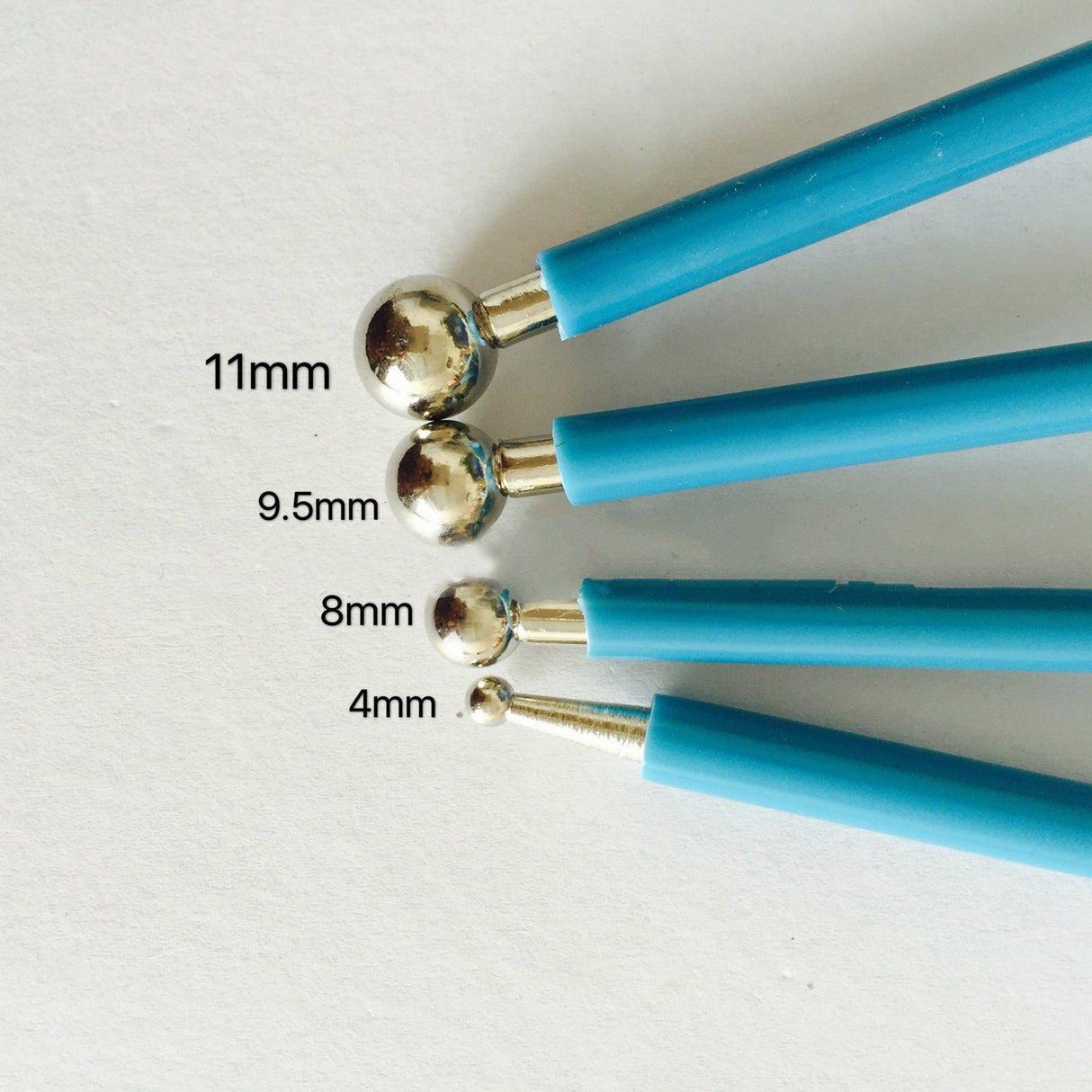 GOZOLA Concrete Countertop Caulking Tool, Metal Ball Tile Caulk Finishing Tool Used to Press The Tile Grout Coating for Bathroom Kitchen and The Rest of The Household