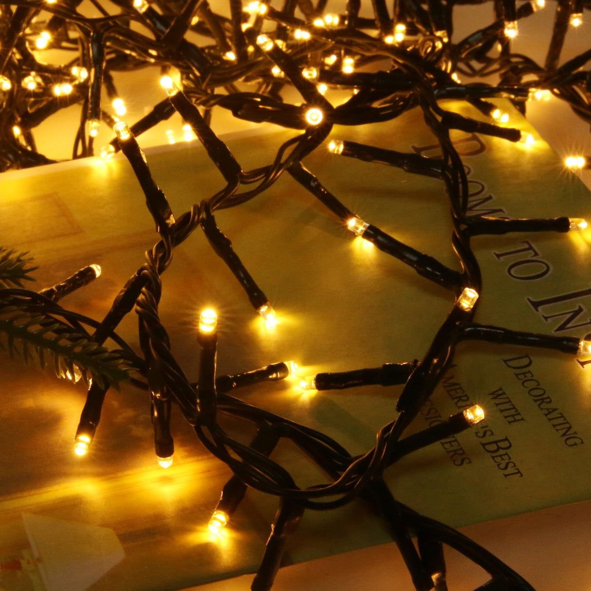 Ogrmar 82 ft 1000 LED Christmas Cluster Lights 8 Modes Christmas String Lights with Timer Function & Connectable for Xmas Home Garden Wedding Party Xmas Tree Indoor Outdoor Decor (1000, Warm White)