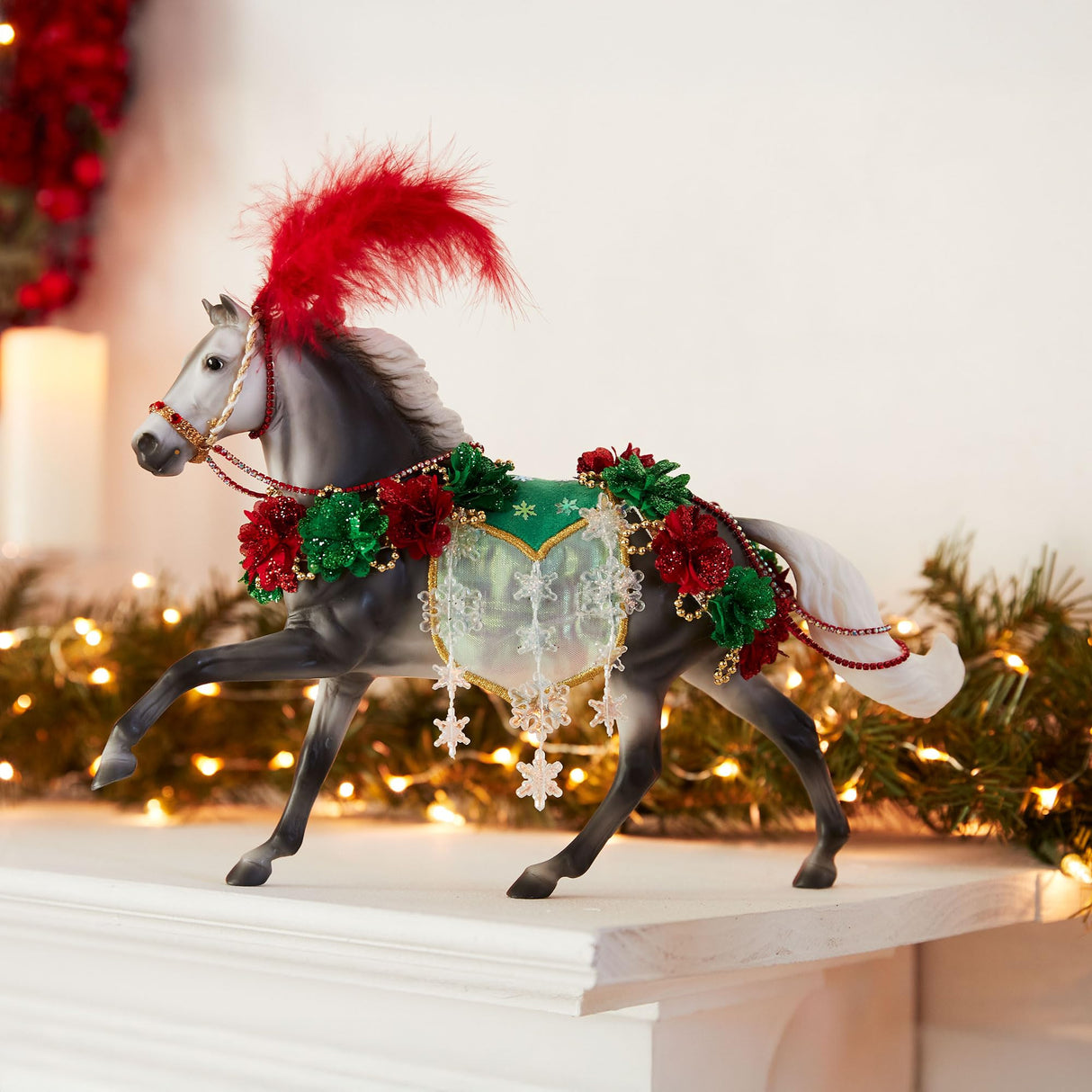 Breyer Horses 2025 Holiday Collection – Christmas in Bloom | Limited Edition Holiday Horse | Traditional 1:9 Scale Collectible Model Horse, for Collectors