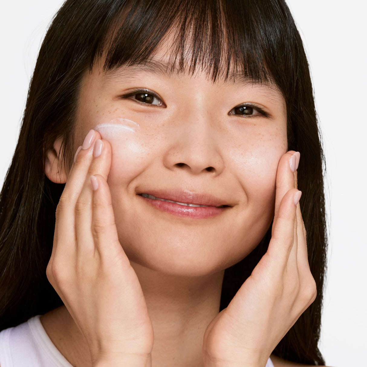 Clinique Even Better Brightening Daily Oil Free Moisturizer SPF 20 For Very Dry to Dry Combination Skin Types | Hydrating + Dark Spot Reducing, 1.7 Fl Oz