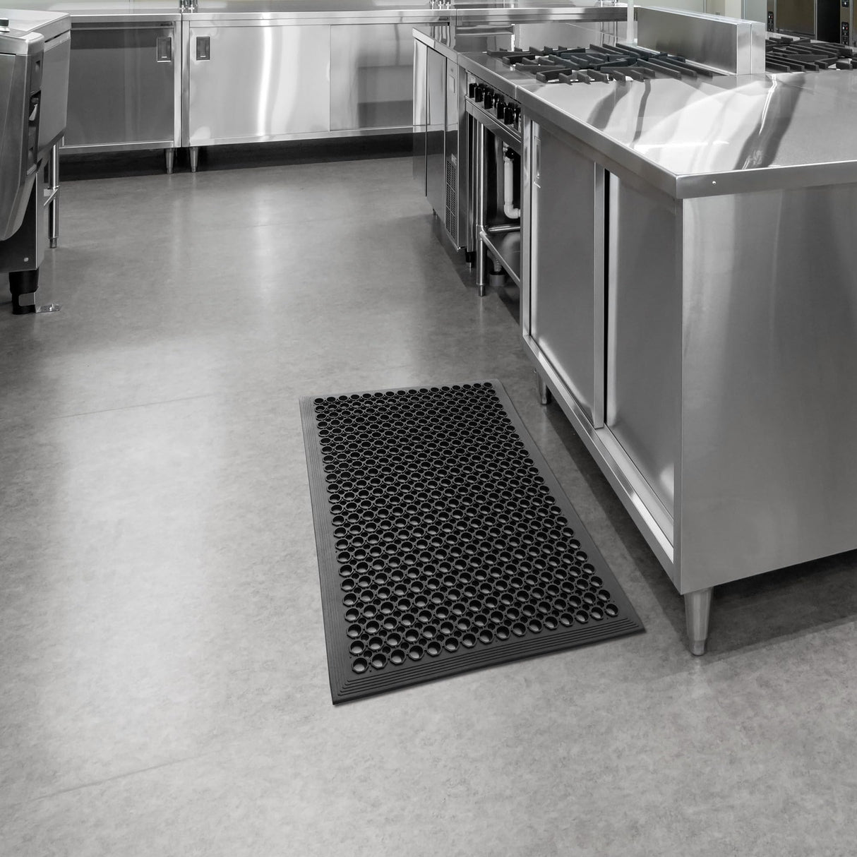 GRIDMANN Rubber Floor Mat, 24" x 36" Anti-Fatigue Drainage Mat, Non-Slip and Grease Resistant for Restaurants, Commercial Kitchens, Bar Floors, Black