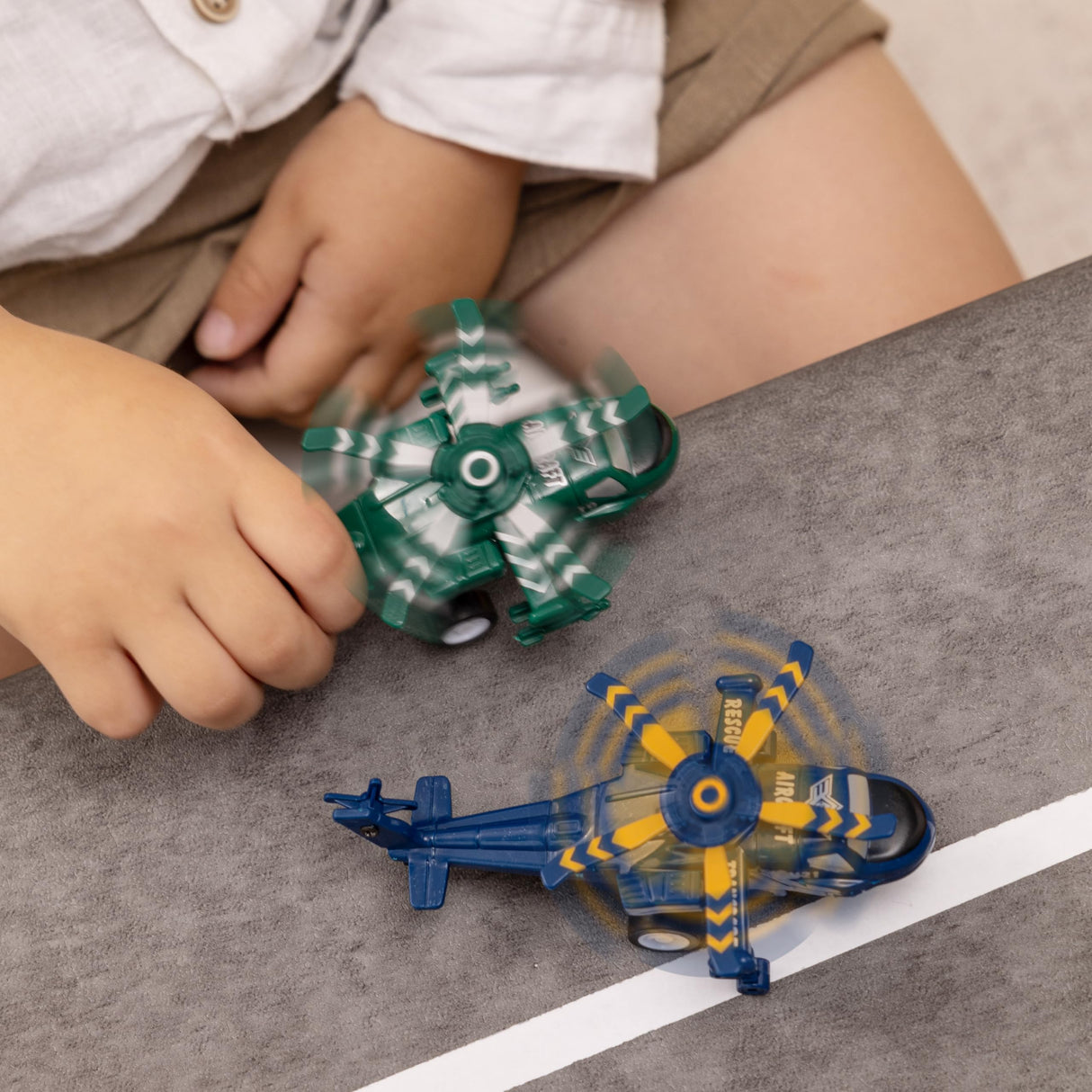 JOYIN 16 Pcs Pull Back Airplane Toys, Boys Plane Playset, Aircraft Incl Helicopter, Fighter, Bomber, Gifts for Toddler Kids 3+ Years Old, Christmas Kids Gifts, Treasure Box Toys for Classroom