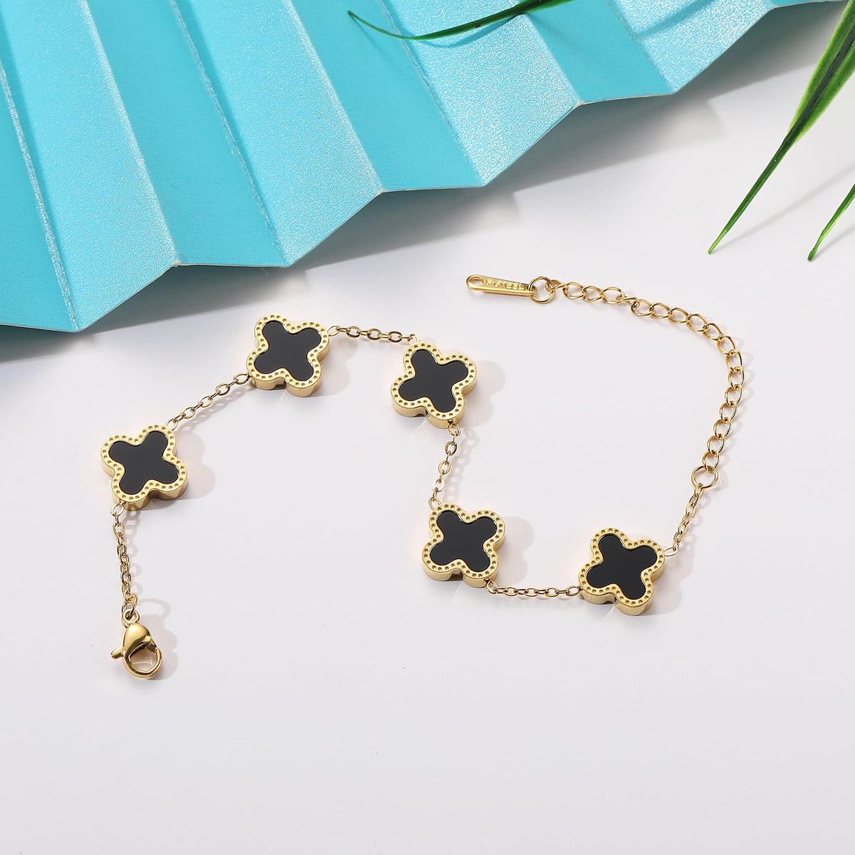 AIPPK 18K Gold Plated Clover Bracelet Set for Women Four Leaf Lucky Flower Bracelets Fashion Simple Jewelry Gifts for Women 3Pcs,white+black+gold