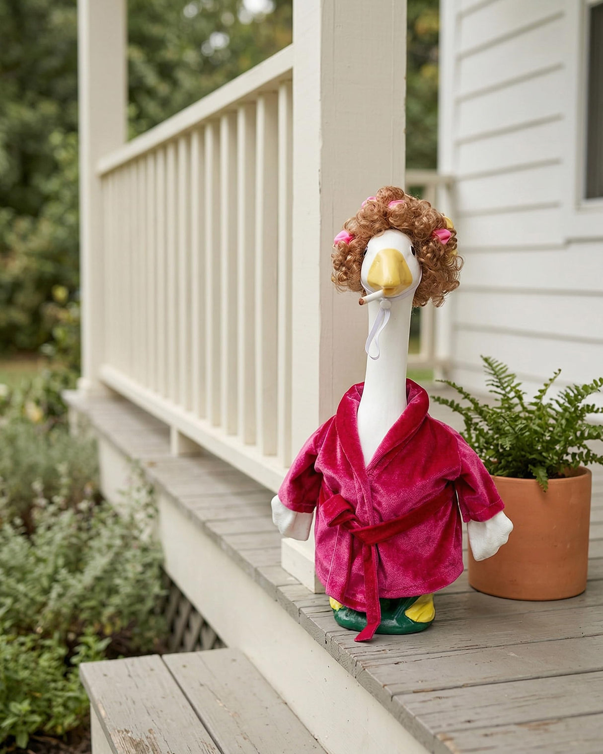 GigaCircle Lady Porch Goose Outfits with Wig, Rollers & Adhesive Dots- 23" Funny Bathrobe Lawn Geese Clothes, Hilarious Robe Porch Goose Outfits for Garden Decor, Gag Gift for Mom Grandma