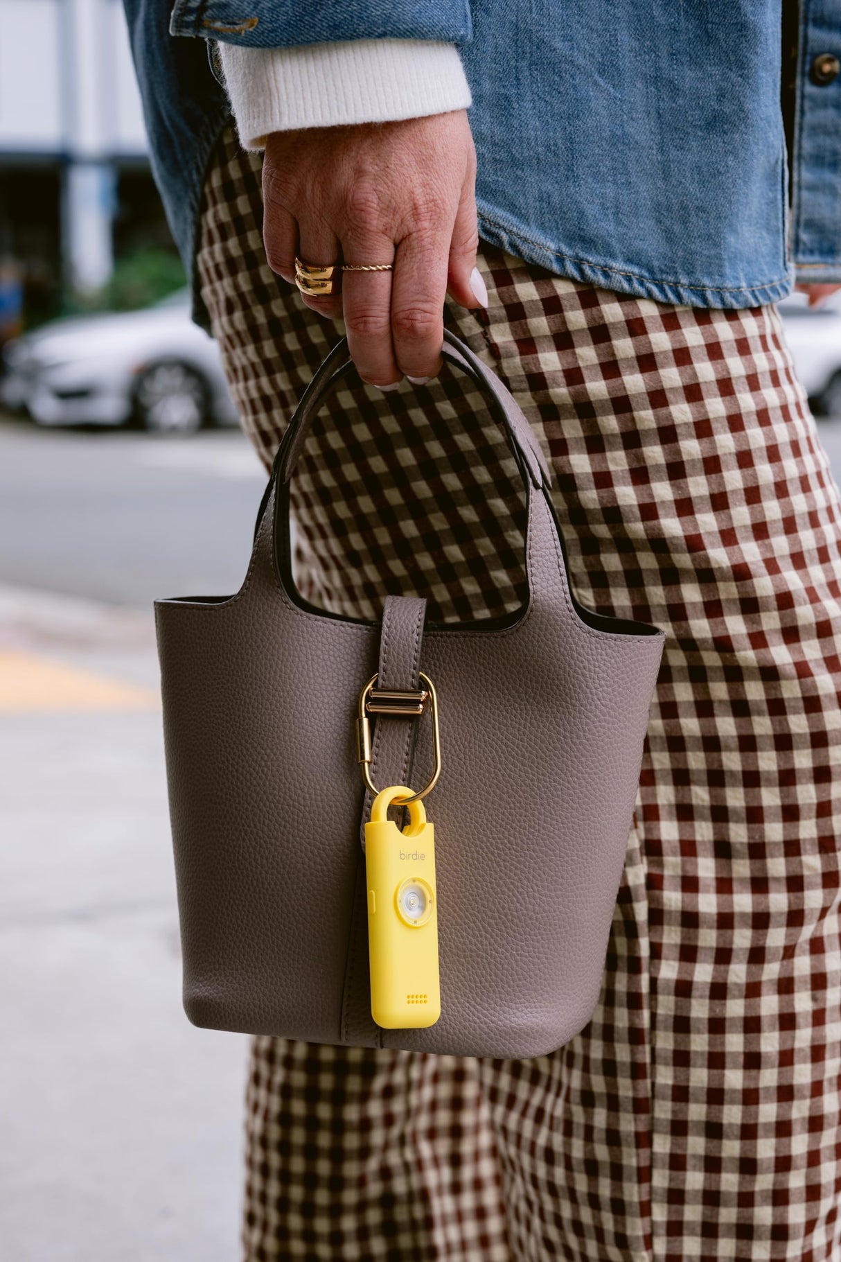 She’s Birdie 3.0 New Version – The Original Personal Safety Alarm for Women by Women–Loud Siren, Flash Light and Rechargeable Battery in a Variety of Colors (Lemon Yellow)