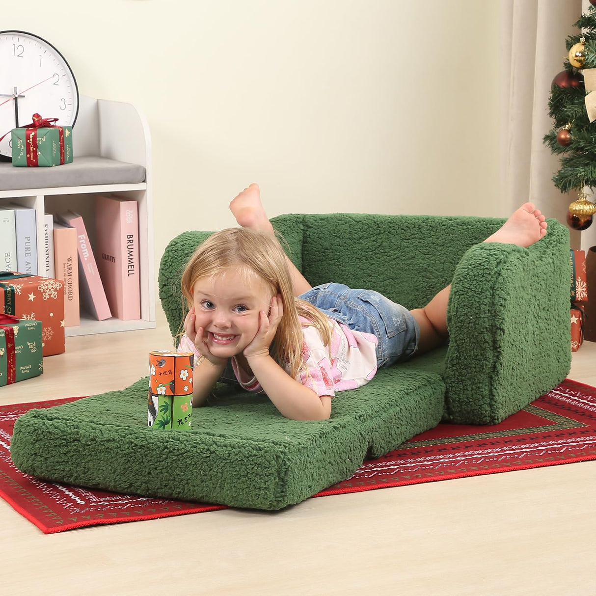 MOMCAYWEX Kids Chairs for Toddler, 2-in-1 Toddler Soft Sherpa Couch Fold Out, Convertible Sofa to Lounger for Girls and Boys, Christmas Decor, Green