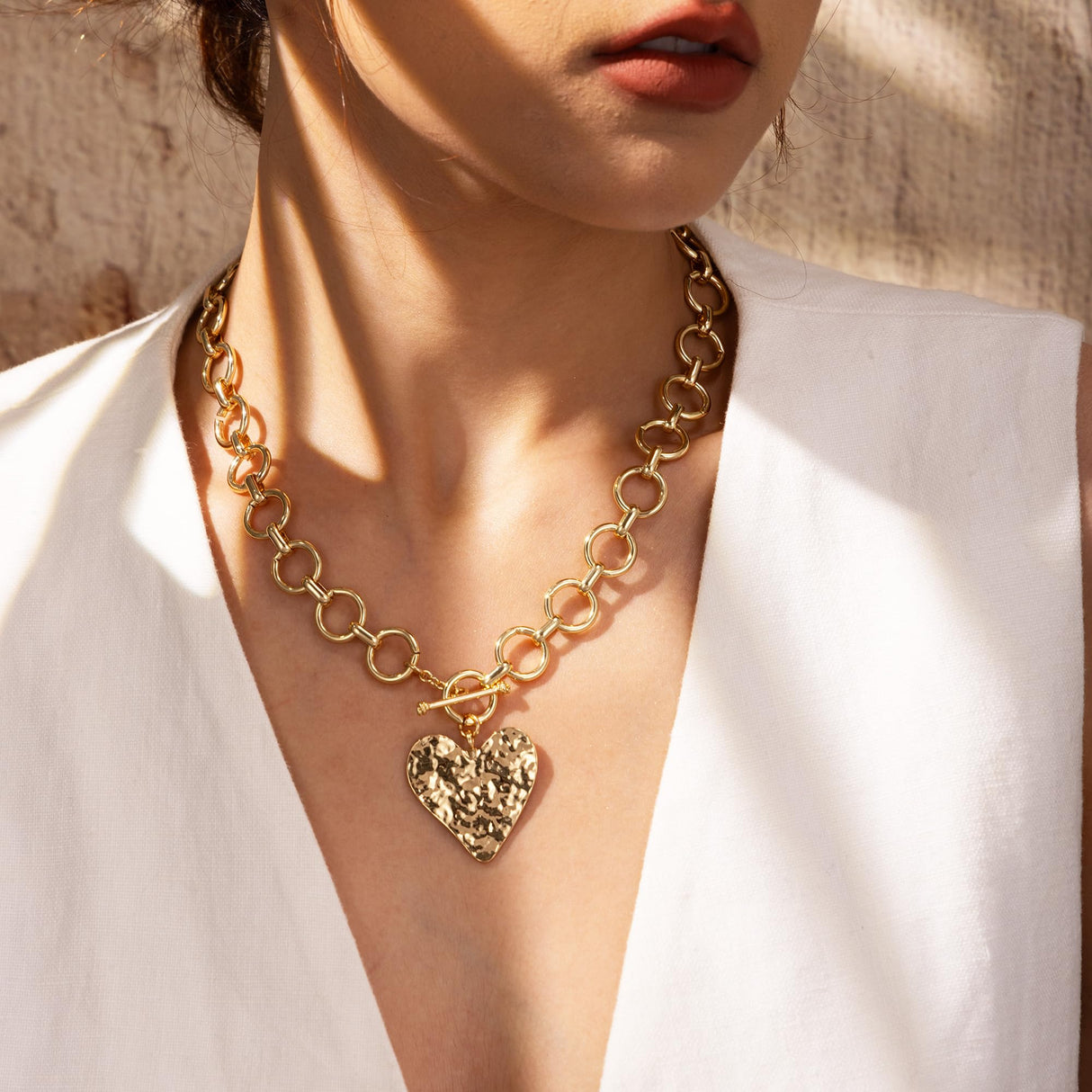 Robaice Chunky Heart Necklace for Women,14K Plated Gold Chain Necklaces