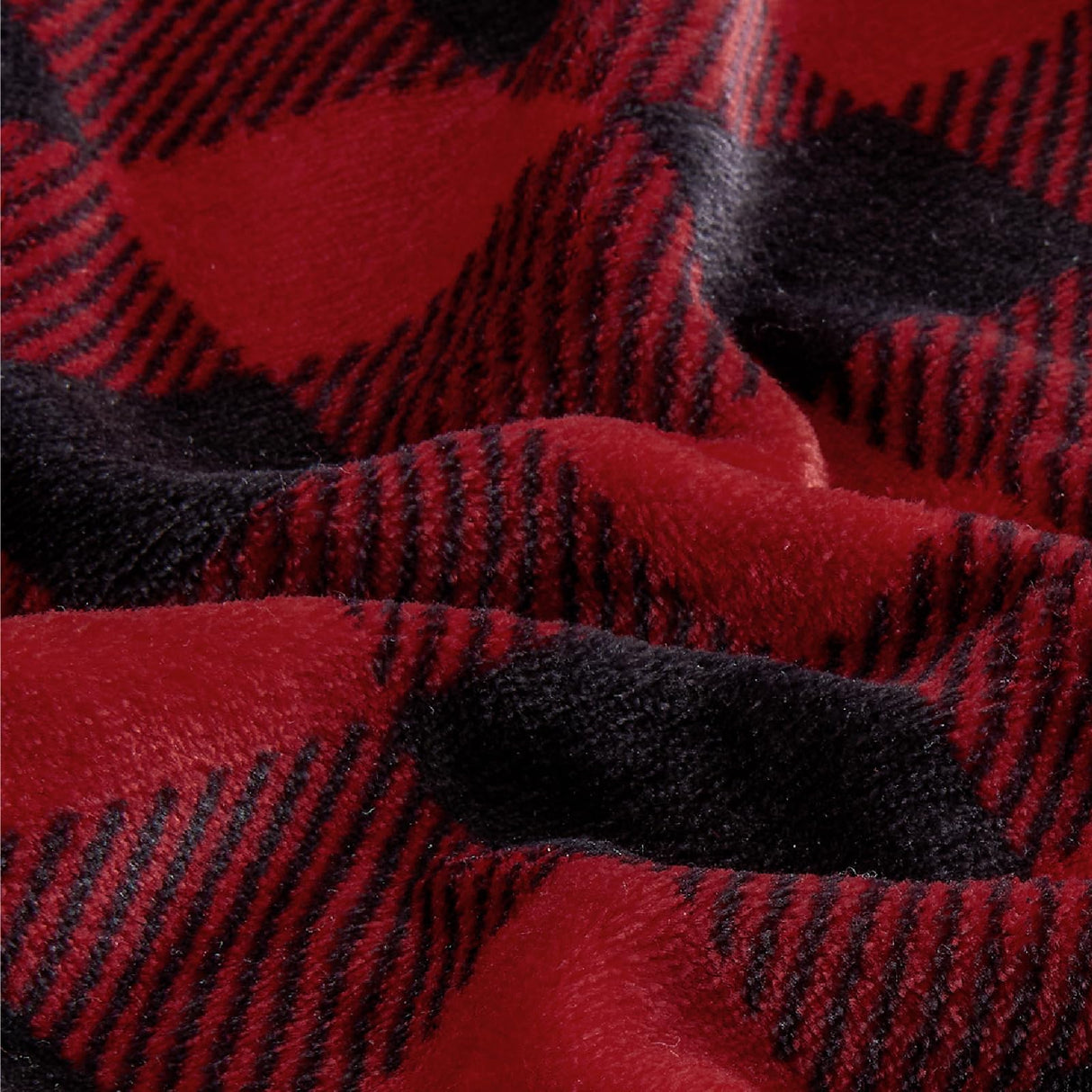 BEDELITE Flannel Sheets Queen Size Bed Set, Luxury Red and Black Plaid Christmas Bedding Set, Super Soft & Warm Fuzzy Fleece Sheets 4 Piece(Include Fitted Sheet, Flat Sheet, 2 Pillowcases)