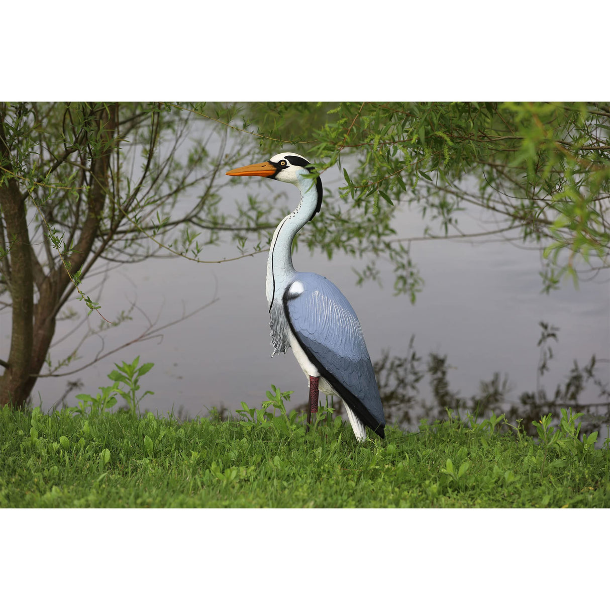 Higdon Outdoors Blue Heron Confidence Decoy for Waterfowl and Ornamental Water Garden, Pond and Landscape Decoration Plus Pest Deterrent