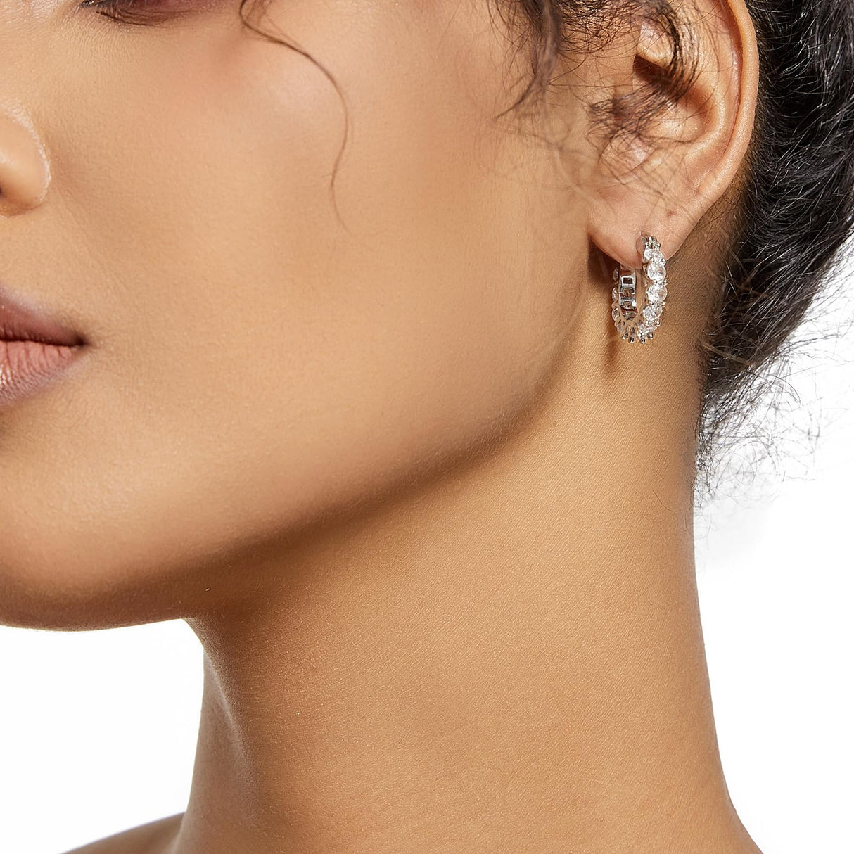 GIRIOIZ Sterling Silver Huggie Hoop Earrings, Simulated High Carbon Diamond (White Gold)