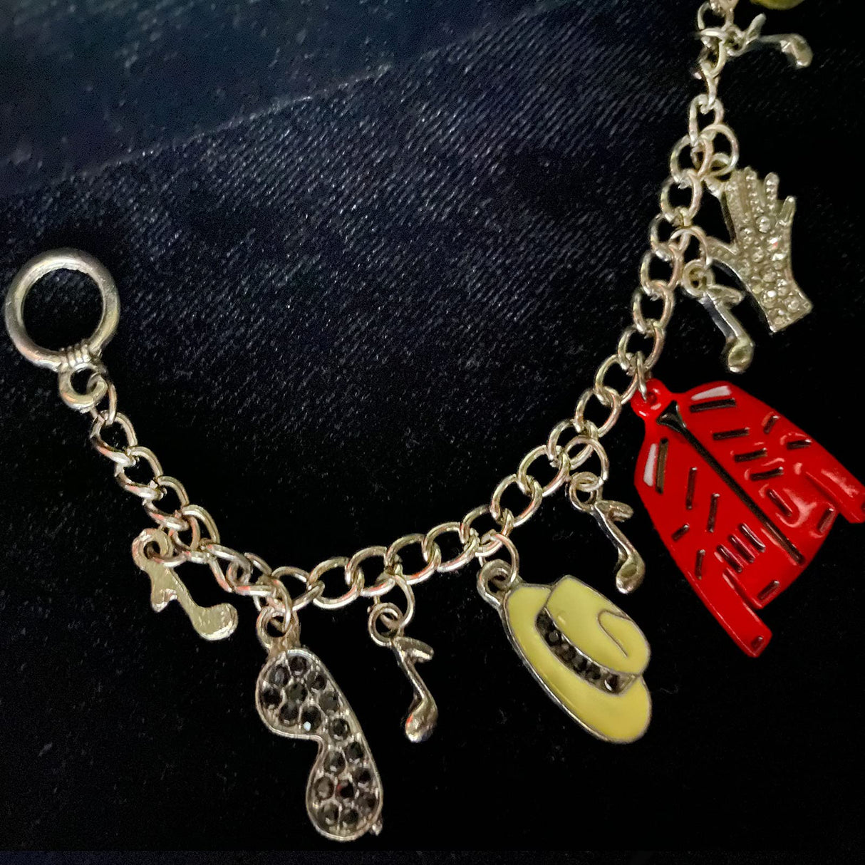 FFtto Bracelet Rhinestone Tassel Bracelet with Classic pins Memorial Collection for Fans Gift