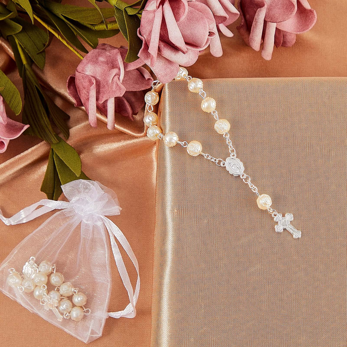 Jadive 30 Pieces Mini Rosaries Baptism Rosary Beads Finger Baptism Rosaries Bulk with Organza Bags for First Communion Christening Christmas Weddings Party Favors (Silver)