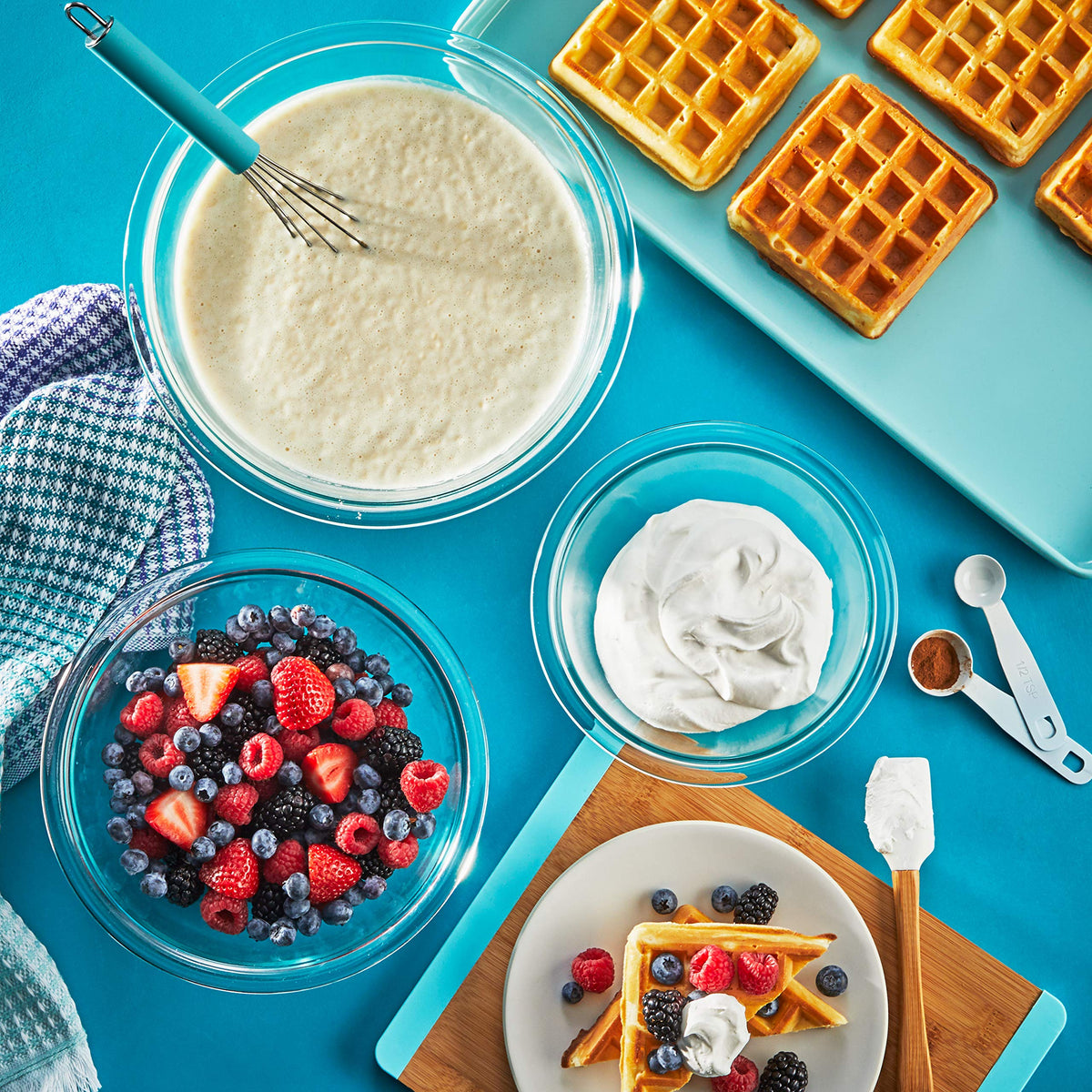 Pyrex Essentials (3-Piece) Glass Mixing Bowls Set for Prepping and Baking