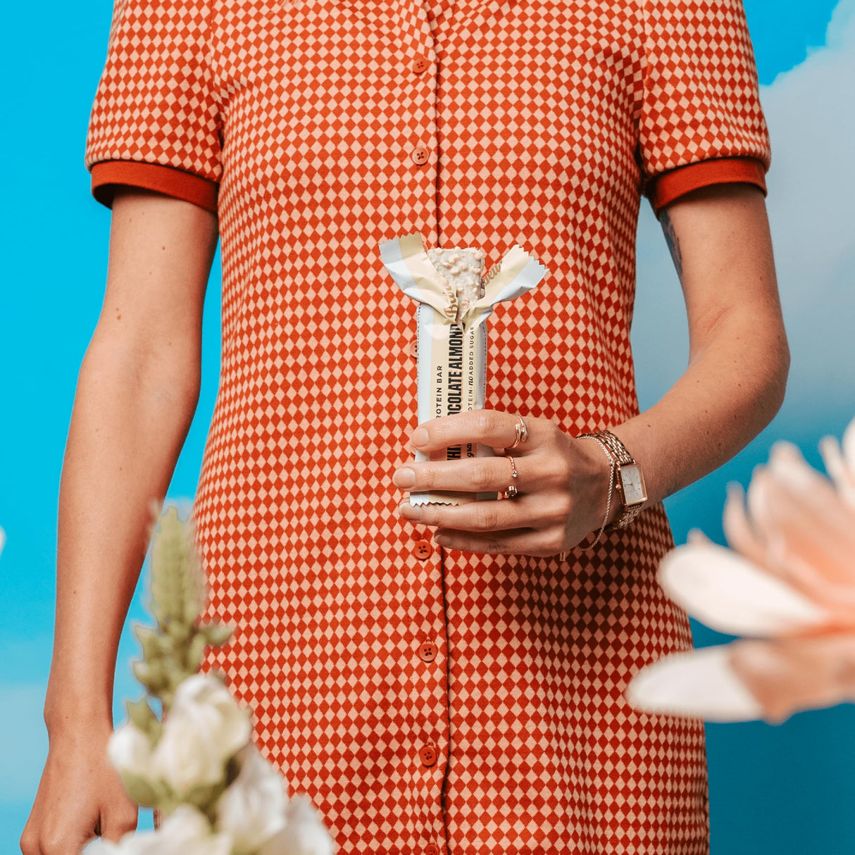 Barebells Protein Bars White Chocolate Almond - 12 Count, 20g High Protein Treats - Chocolate Nutrition Bar with 1g Total Sugars - On-The-Go Breakfast or Post-Workout Snack