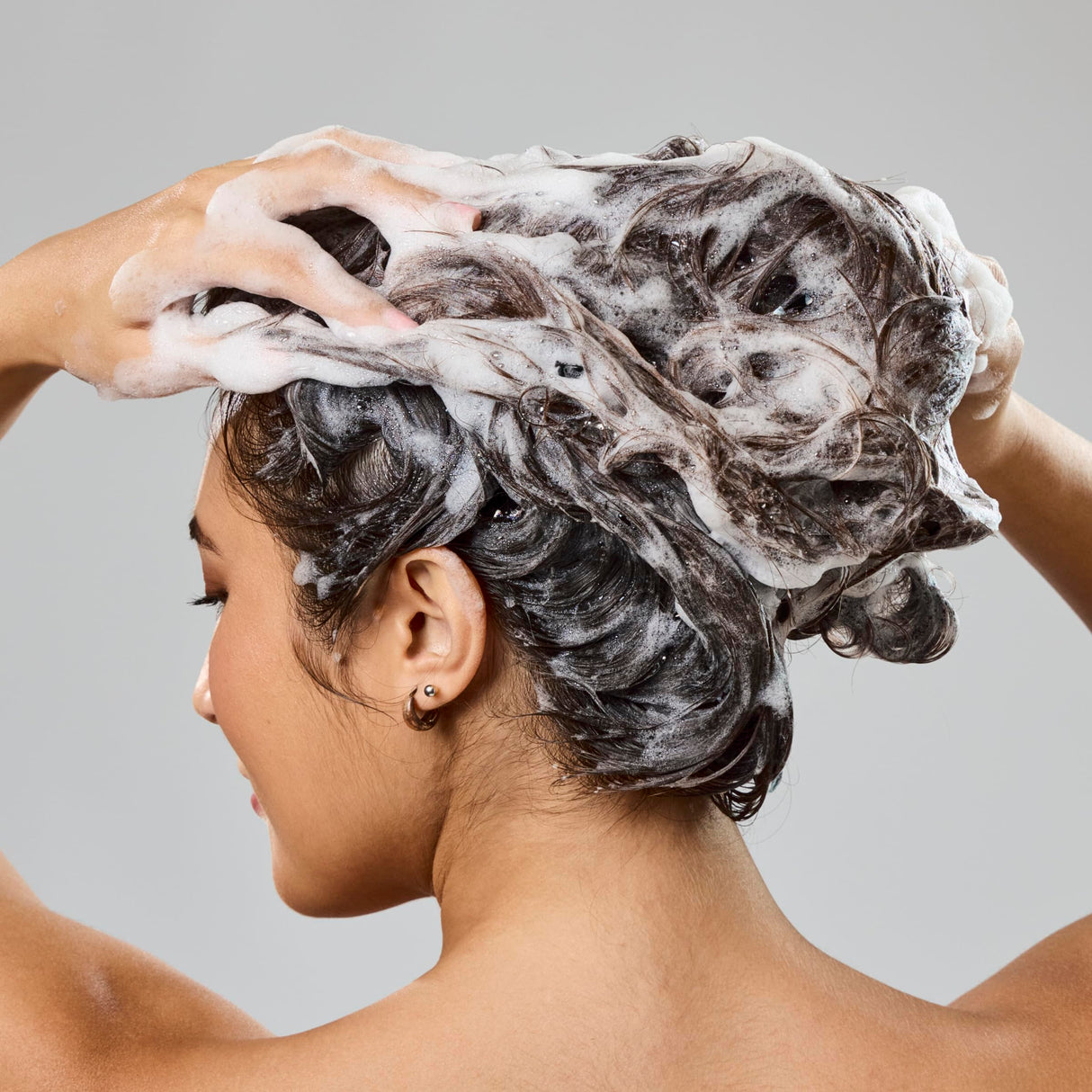 Bumble and bumble. Gentle Shampoo For Every Day | Hydrating + Shine | Curly, Wavy, Straight, 33.8 Fl Oz