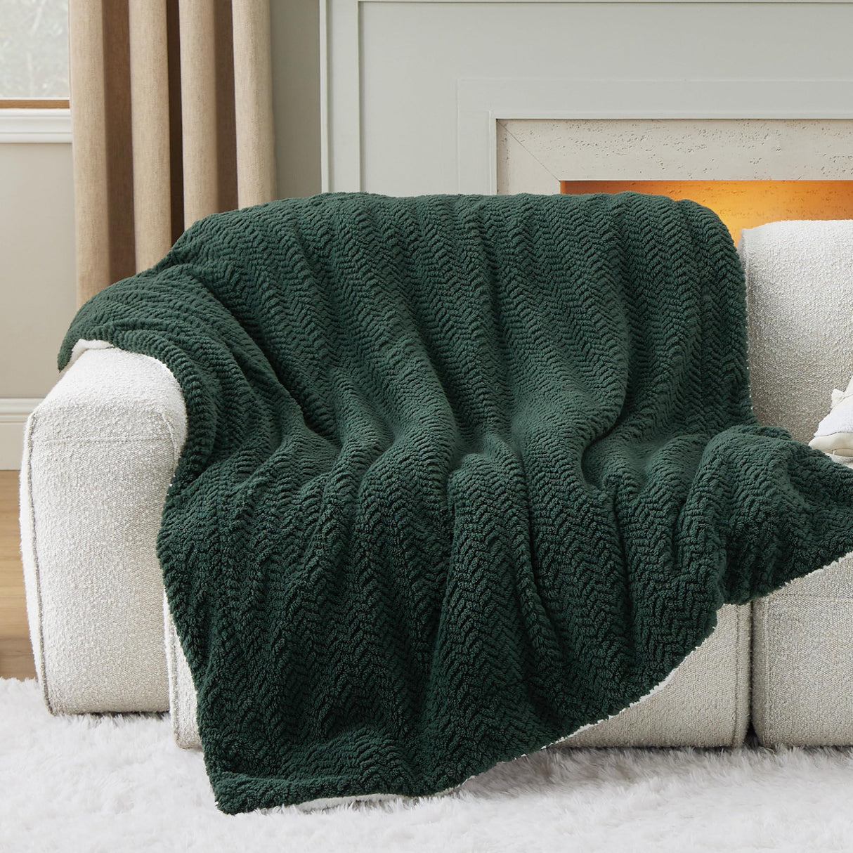 Bedsure Sherpa Fleece Throw Blanket for Couch - Herringbone Pattern Room Decor, Thick and Warm Christmas Blanket for Winter, GentleSoft Fuzzy Cozy Gifts for Women, Dark Green, 50x60 Inches