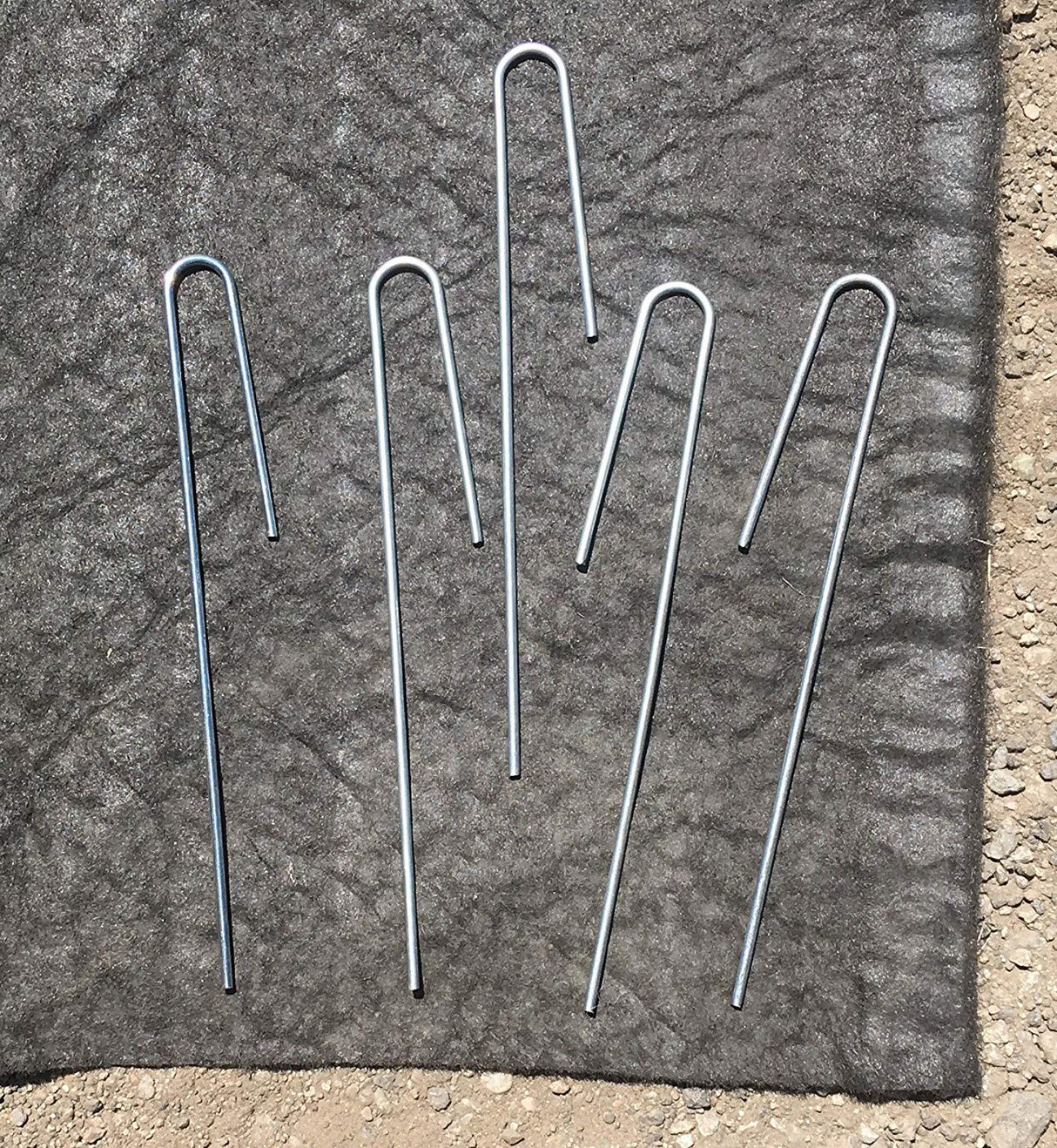 Sandbaggy DRIP TUBING Stakes Landscape Staples | 5 inch Length | Drip Anchors | Landscape Pins | Lawn Nails | Garden Stakes | Hold Drip Tubing Up to 1/4" Diameter | 14-Gauge Standard | Pack of 100