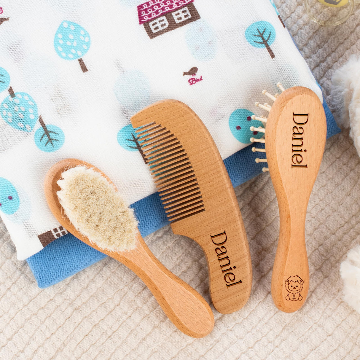 Custom Wooden Baby Brush set, Optional Icons and Fonts, Personalized Wooden Baby Brush and Comb Set, Personalized Baby Gifts, Baby Shower Gift Girls, Boy