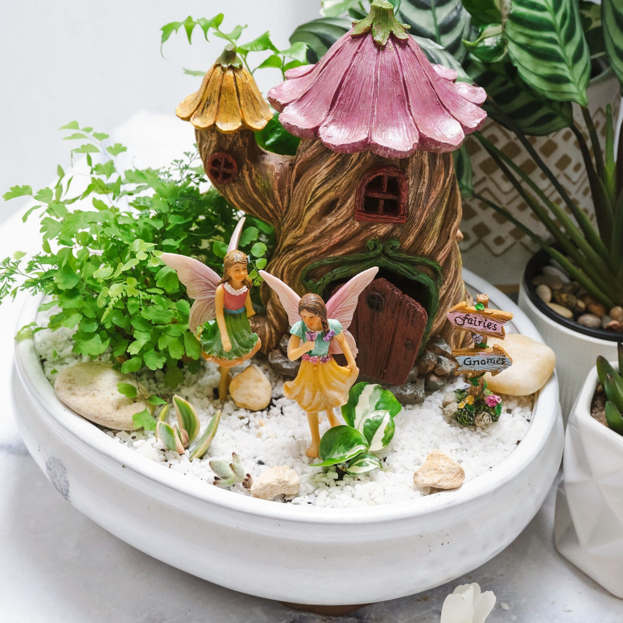 PRETMANNS Fairy Garden House Kit - Outdoor Fairy Houses for Outside with Accessories, Miniature Village Decor for Adults, Large Fairy House 7 Inch (18cm), Garden Decor Set