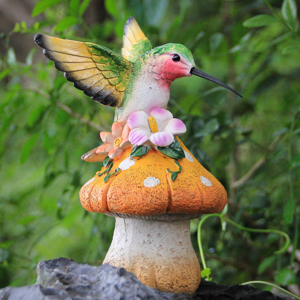 Smadeer Lifelike Hummingbird Sculpture Fairy Garden Accessories Yard Porch Patio Lawn Decor&Home Accents