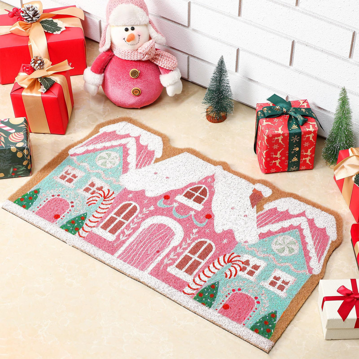 Tinideya Pink Christmas Gingerbread House Doormat 23.6 x 13.7 Inch Pastel Candyland Christmas Welcome Door Mat Cute Gingerbread Artificial Coir Non Slip Entrance Rugs for Indoor Outdoor Kitchen Decor