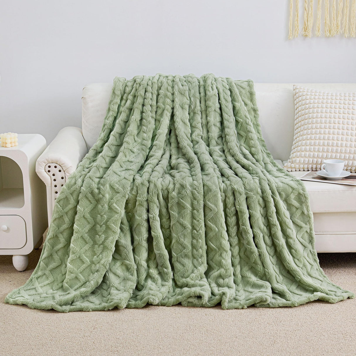 Aganear Fleece Throw Blanket - Cozy Soft Lightweight Fuzzy Throw Blanket for Women Portable Throw Blankets for Couch, Warm Present for Birthday, Christmas, Halloween, Housewarming(50"x60", Sage Green)