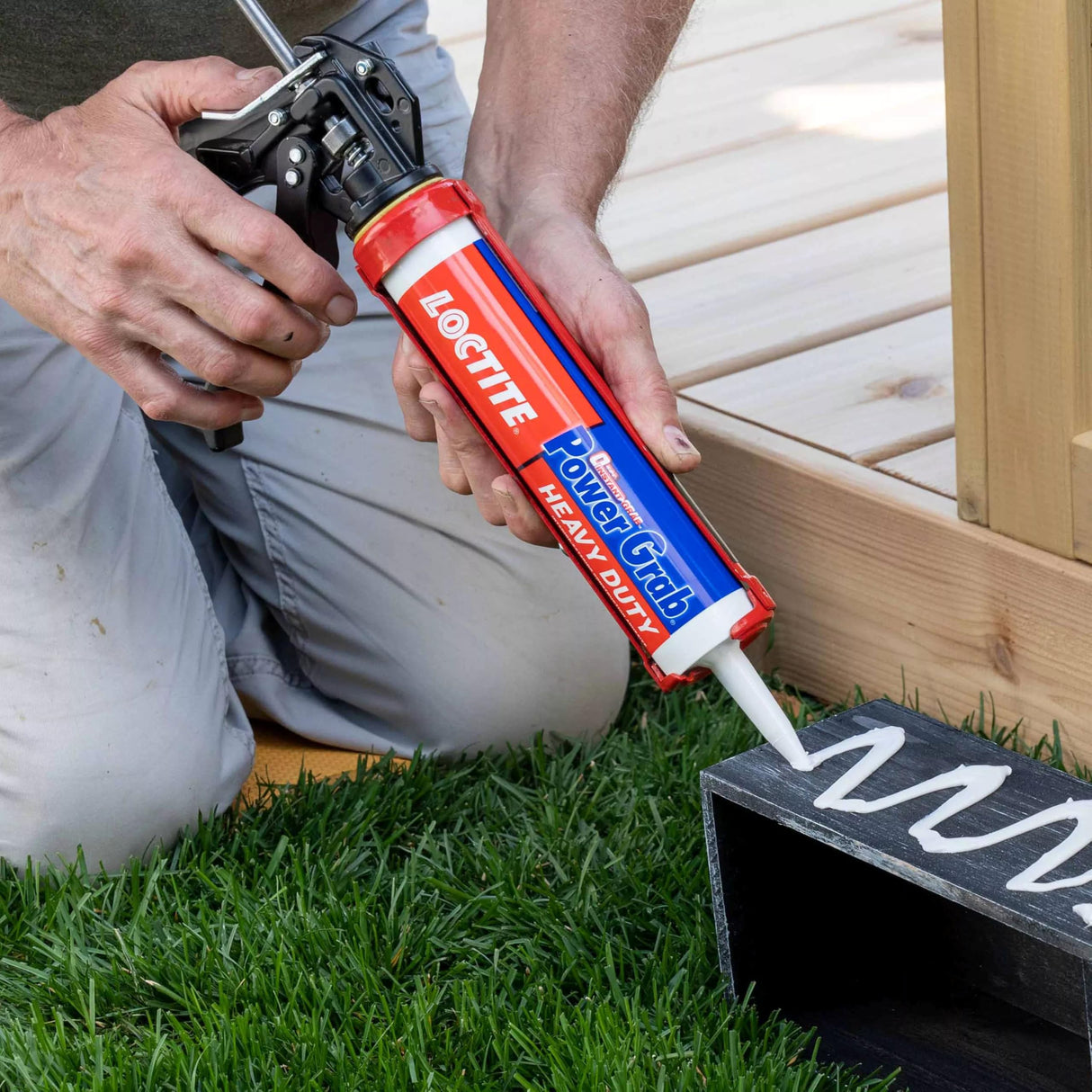 Loctite Power Grab Express Heavy Duty Construction Adhesive, 9 fl oz Cartridge, 6 Pack - Versatile Construction Glue for Wood, Wall, Tile, Foam Board & More