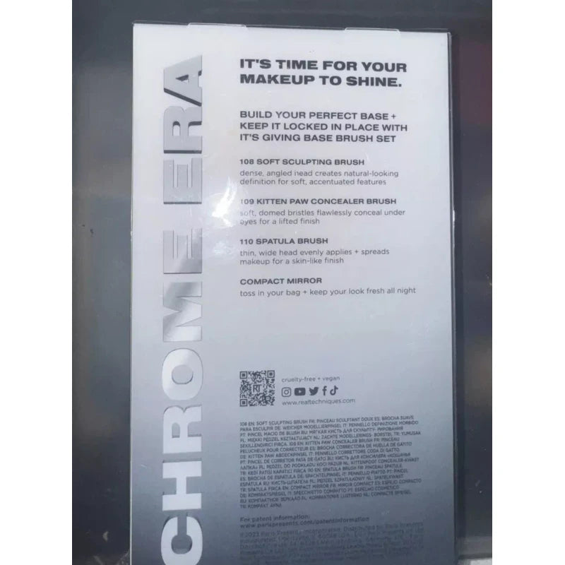 Real Techniques Chrome Era It's Giving Base Brush Set NEW IN BOX