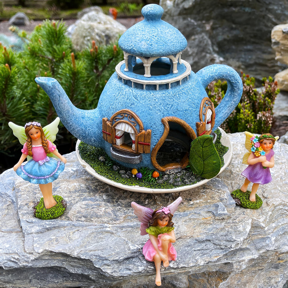 Mood Lab Miniature Garden Decor - Decorative Resin 7.1" H Teapot House Set (4 pcs) - Indoor & Outdoor Garden Decor