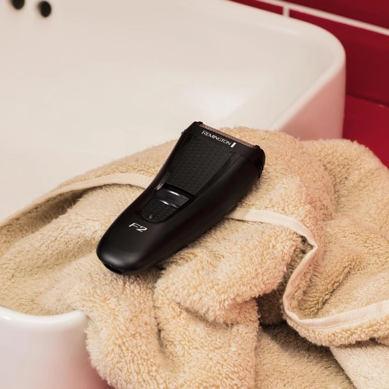 Remington Style Series F2 Foil Shaver, F2002AU, Dual Independent Flexing Foils, 40 Minutes Usage Time, 16 Hours Charge Time, Cordless & Rechargeable