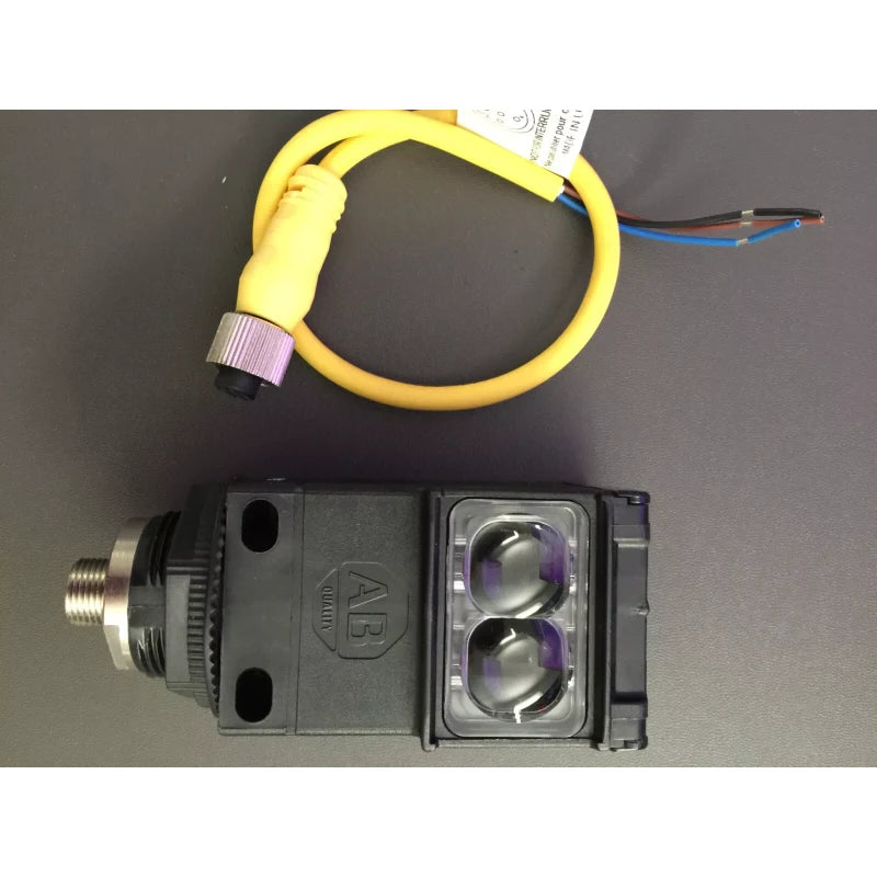 Allen-Bradley Allen Bradley 42GRP-9040-QD Diffuse Photoelectric Sensor, 10', 10-40VDC, PNP NPN