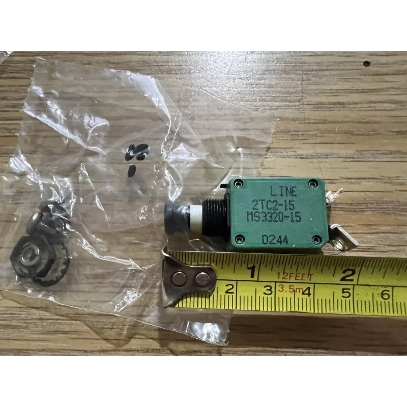 KLIXON 2TC2-15 Circuit Breaker Switch 15 Amp MS3320-15