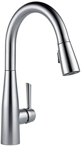 Delta 9113-AR-DST Essa Kitchen Faucet, Standard, Arctic Stainless
