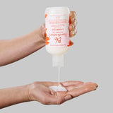 Bumble and bumble. Hairdresser's Invisible Oil Hydrating Shampoo | Hydrating, Anti Frizz, Softening, Color Safe | Curly, Wavy, Straight | With Argan Oil, Coconut Oil + Grapeseed Oil, 33.8 Fl Oz