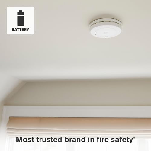 First Alert Combination Smoke & Carbon Monoxide Alarm, Battery-Operated Detector with Slim Profile Design, SMCO200, 1-Pack