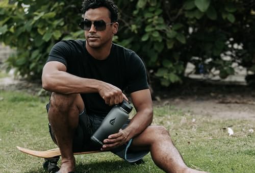 HYDRO CELL Stainless Steel Insulated Water Bottle with Straw - For Cold & Hot Drinks - Metal Vacuum Flask with Screw Cap and Modern Leakproof Sport Thermos for Adults (Graphite/Black 32oz)