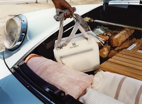 Stanley All Day Julienne Mini Soft Cooler Bag and Lunch Box 7.4 qt | 20 Can Cooler with Handles and Strap | 12 Hour Cooling | Insulated Travel Bag with Zipper | BPA-Free | Rose Quartz