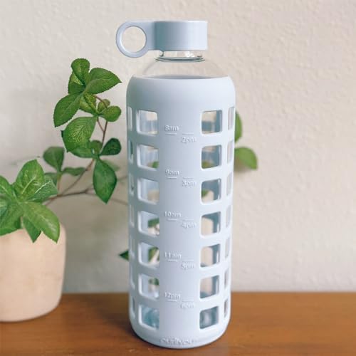 purifyou 40/32/22/12 oz Borosilicate Glass Water Bottles with Volume Markers, Silicone Sleeve, Stainless Steel Lid, Reusable Bottle for Water, Juice, Gym, and Fridge Storage (32oz Ice Blue)