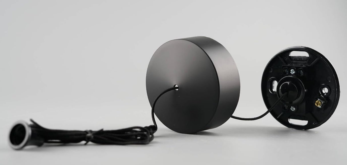 Taps2Traps™ Matt Black Bathroom Light Pull Switch With Black Cord & Toggle 2 Way 6A