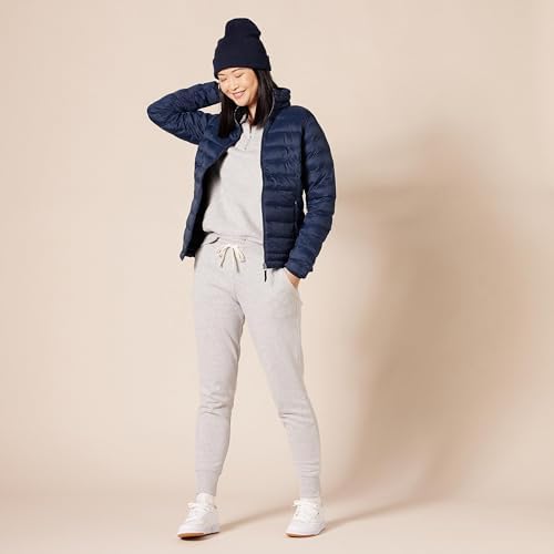 Amazon Essentials Women's Lightweight Water-Resistant Packable Puffer Jacket (Available in Plus Size)