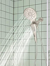 Moen Verso Spot Resist Nickel Round Rain Shower Head and Detachable Handshower Combination with Magnetix Docking System and 60-inch Metal Hose, 220C2SRN