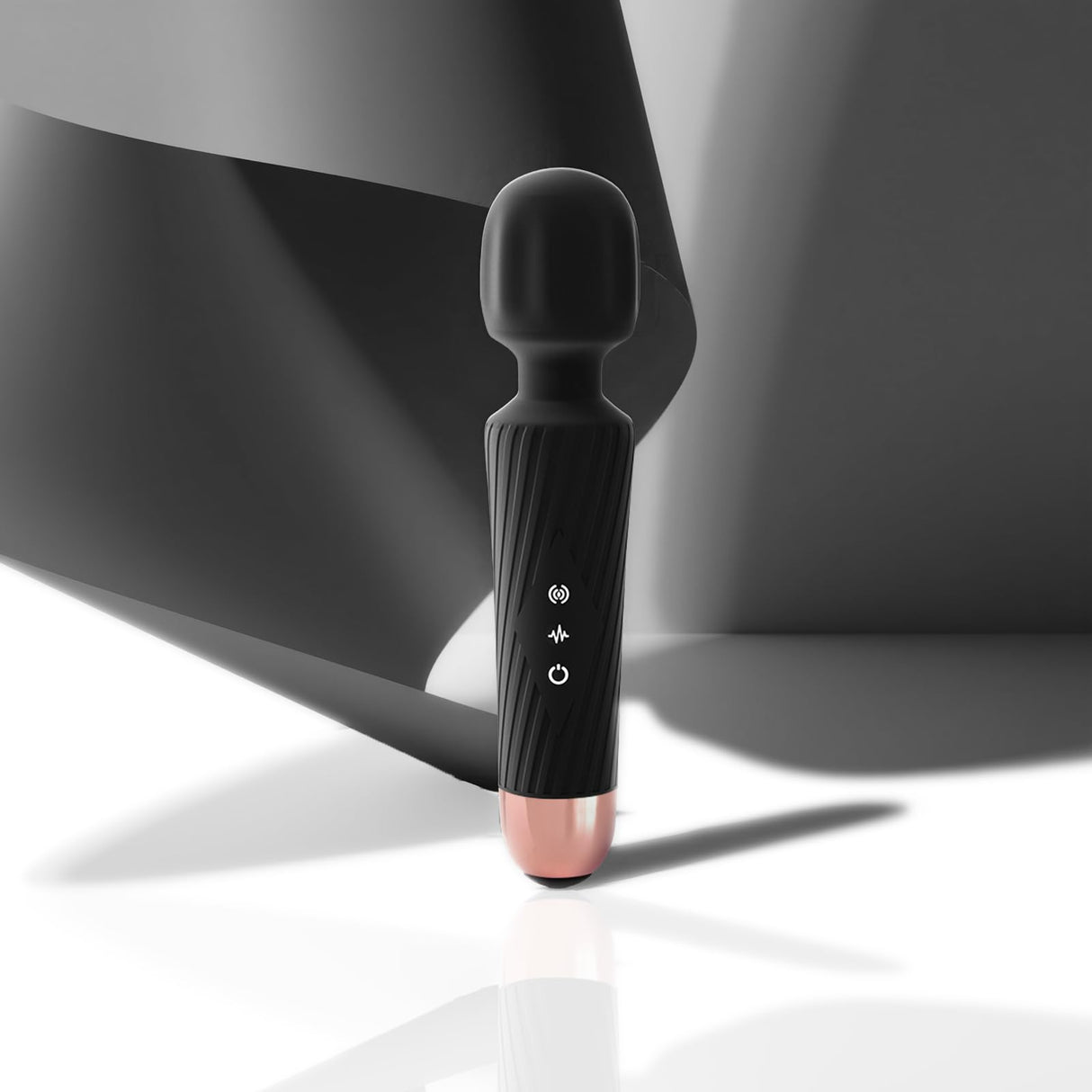 Gladay Personal Massager - 3 Hrs Run Time & Quiet Powerful Motor - Deep Tissue Back Massage for Athletes for Pain Relief, Waterproof Cordless Massagers Handheld with 20 Speeds 8 Patterns (Black)