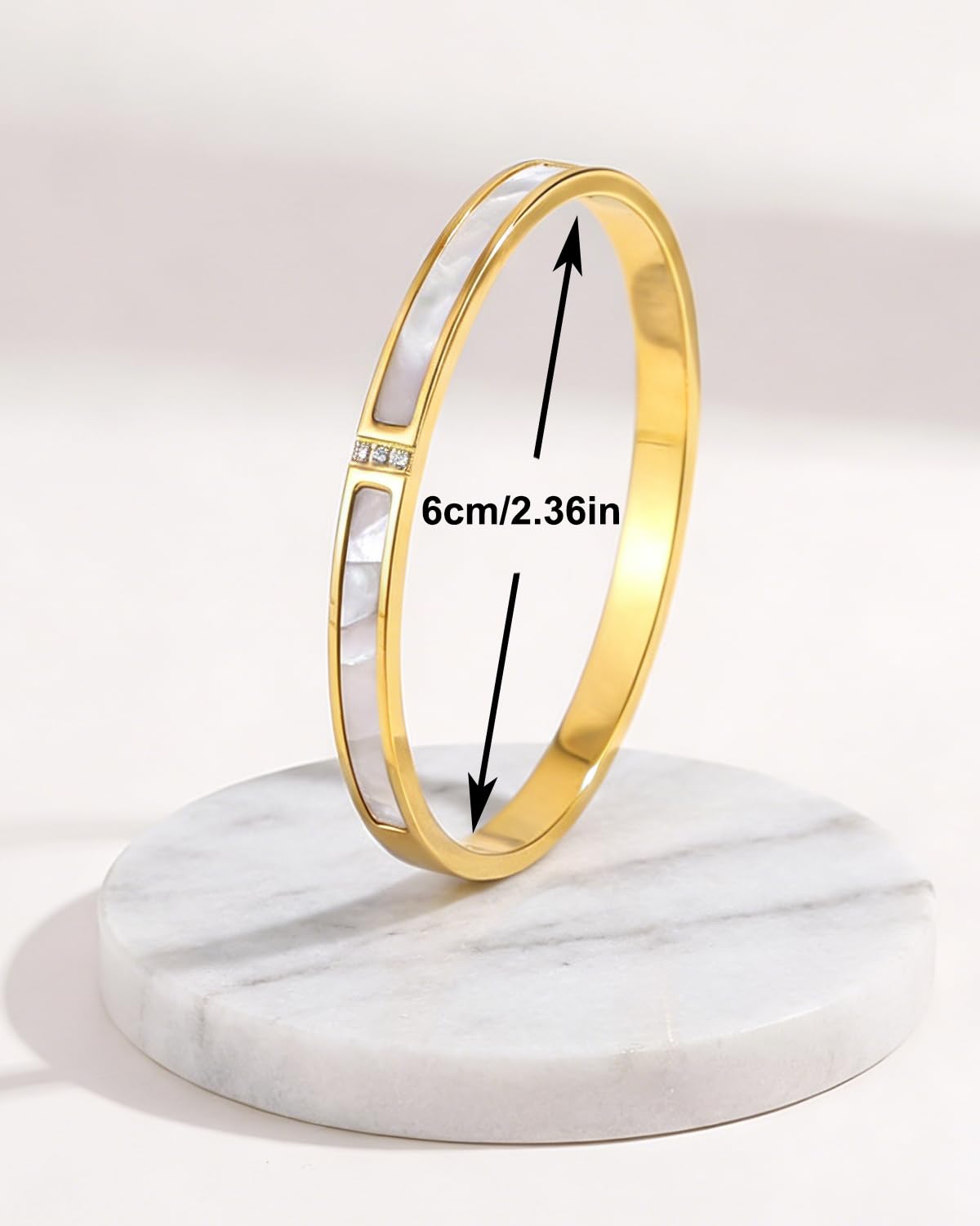 CERULEAN 5-Piece Elegant Stainless Steel Bracelet Set, Fashionable Classic Design, Stainless Steel 5 Piece Bracelet Set, Non Tarnish Bangle, Elegant Bracelets Sets for Everyday and Formal Wear (Gold)